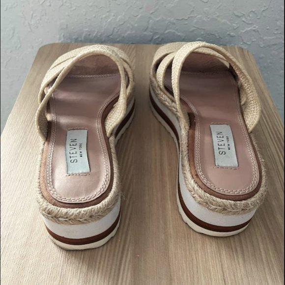 Steve Madden, Basket Weave Wedges - Picture 2 of 6